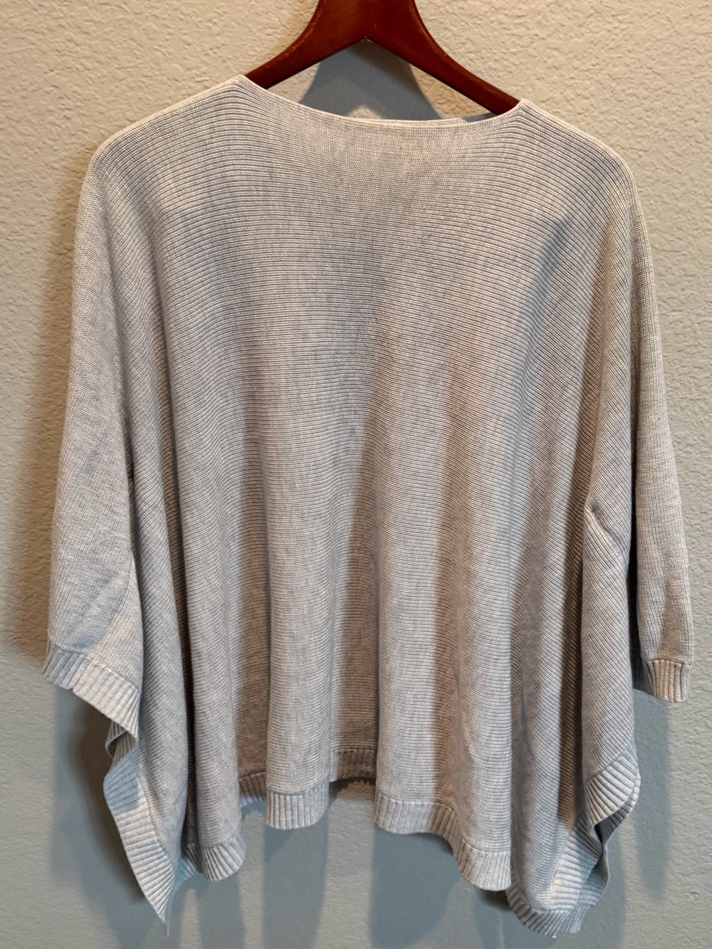 Lululemon Forward Flow Cape BOOLUX O/S Silver Flow Alpine White - Picture 1 of 6